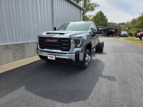 2026 GMC Sierra 3500 HD Chassis Cab Pro