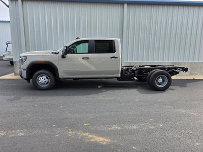 2026 GMC Sierra 3500 HD Chassis Cab Pro