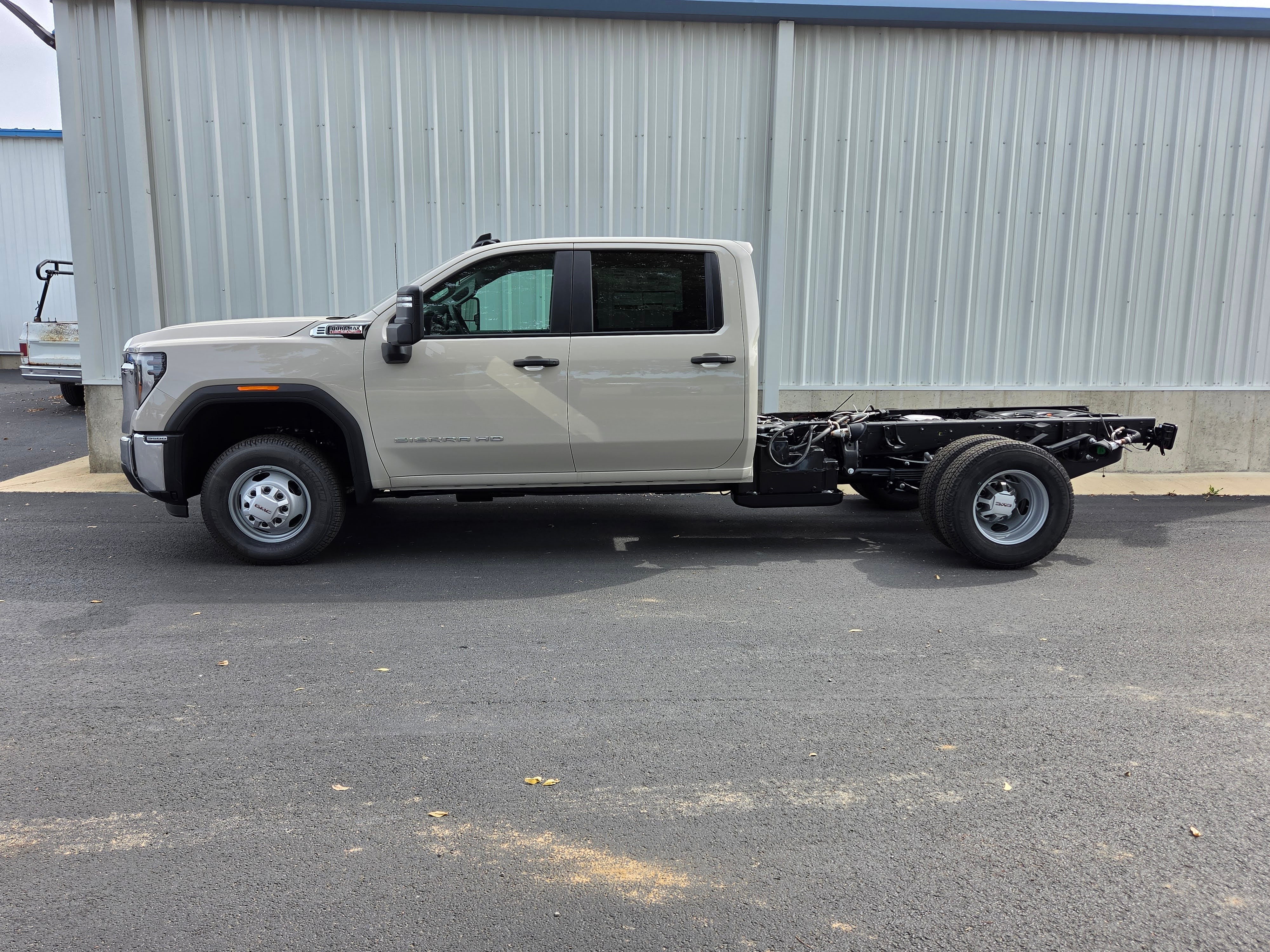 2026 GMC Sierra 3500 HD Chassis Cab Pro