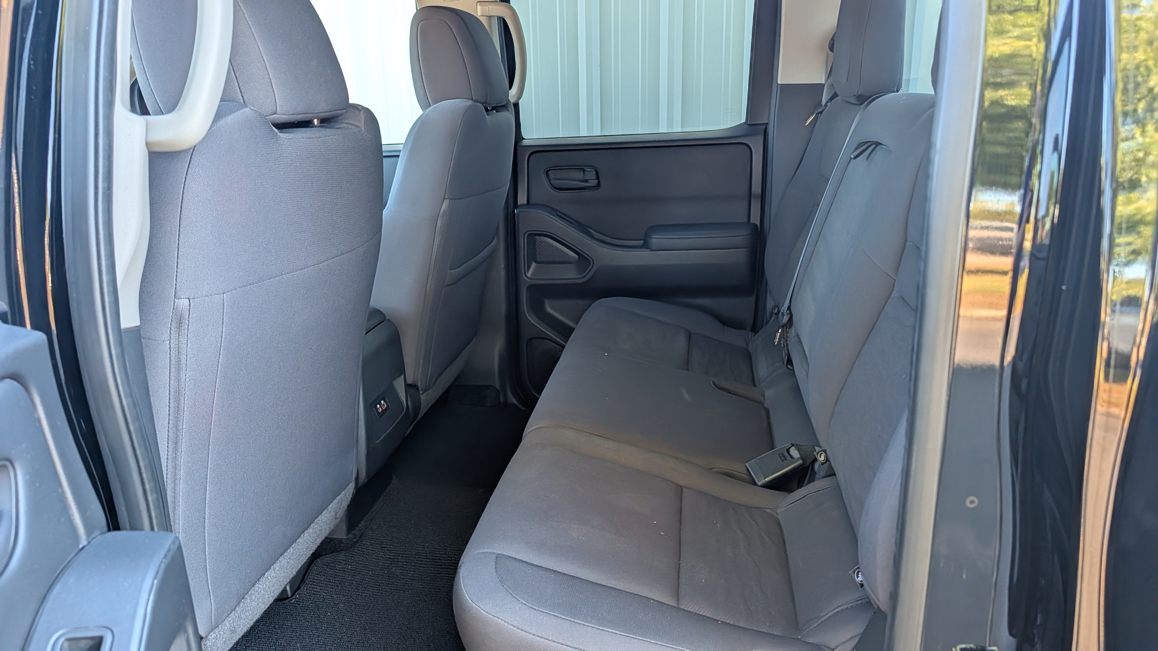 2022 Nissan Frontier S
