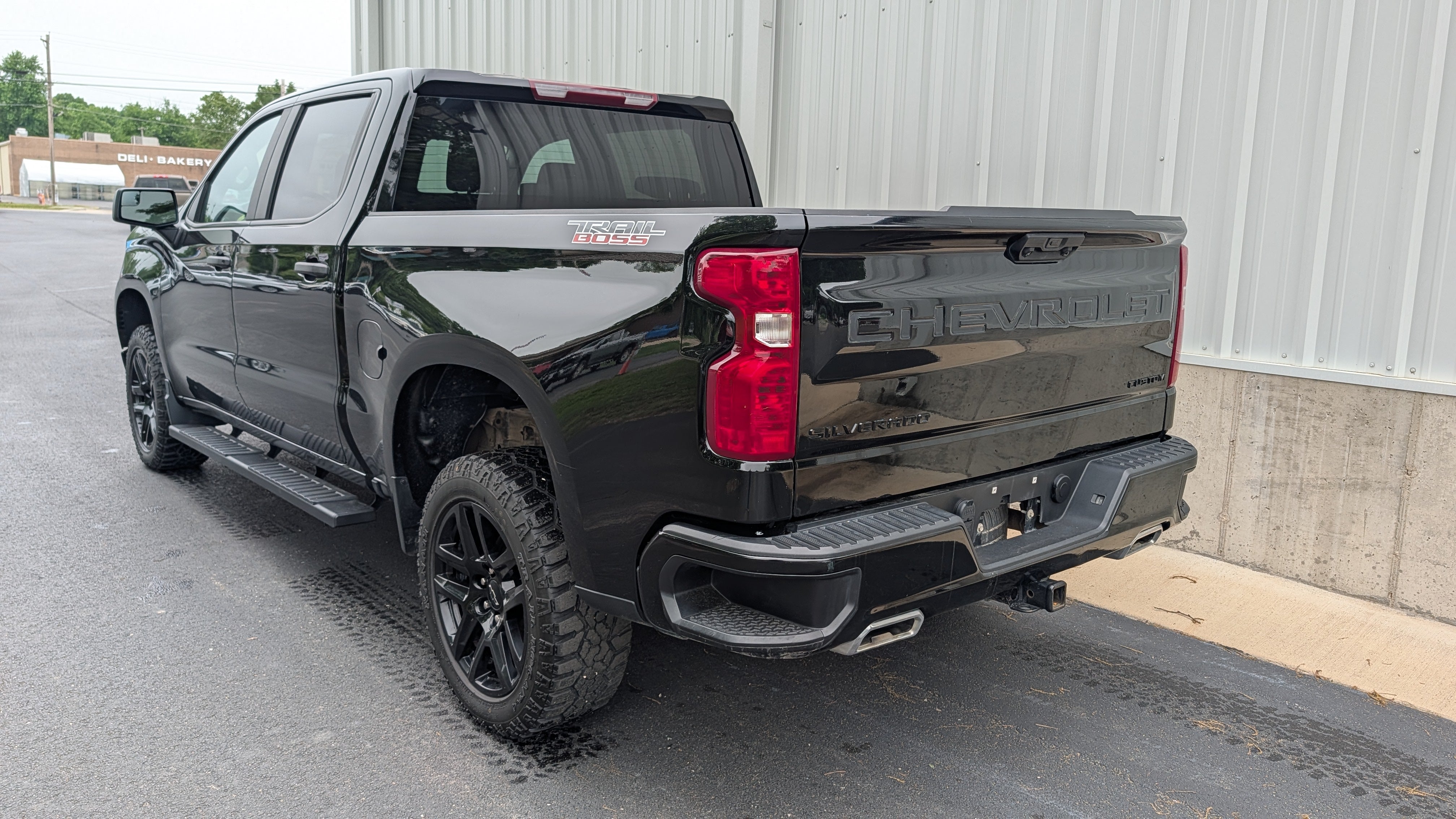 2022 Chevrolet Silverado 1500 Custom Trail Boss
